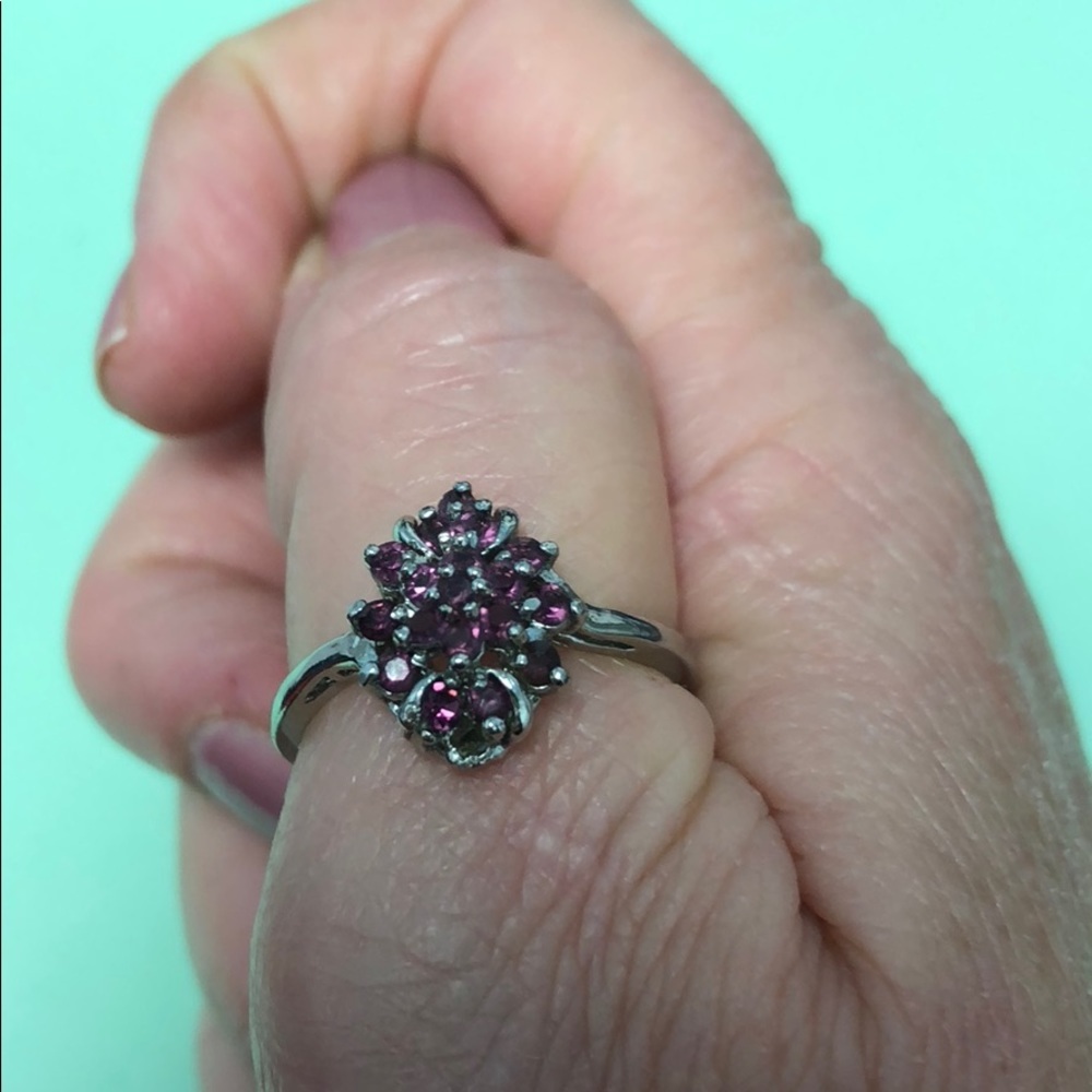 Ring - Picture 2 of 3